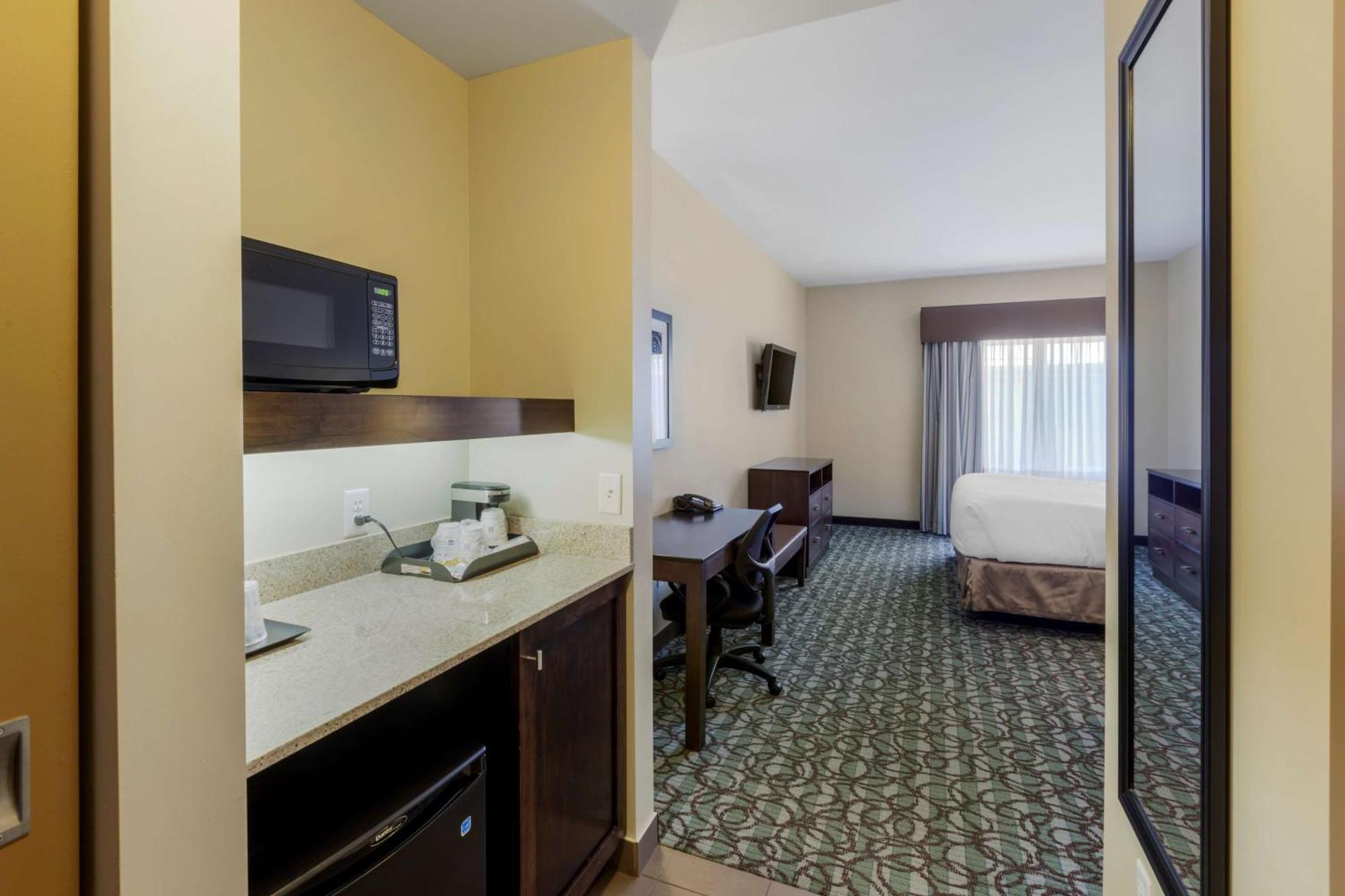 Best Western Plus Walkerton Hotel & Conference Centre المظهر الخارجي الصورة