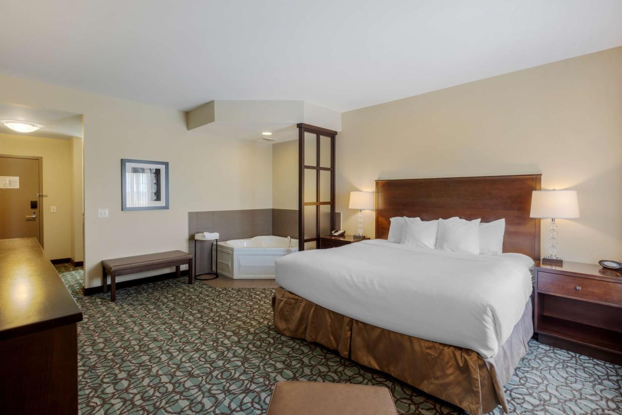 Best Western Plus Walkerton Hotel & Conference Centre المظهر الخارجي الصورة
